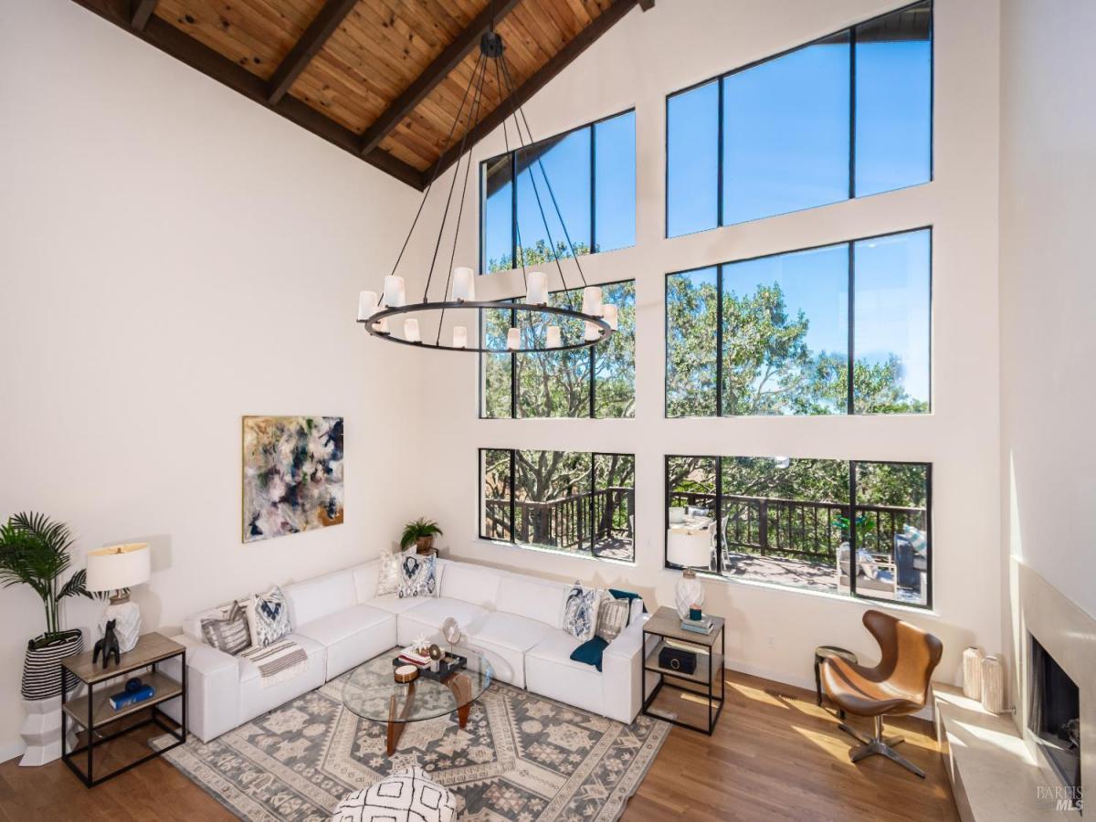 MLS #325046666 image #0