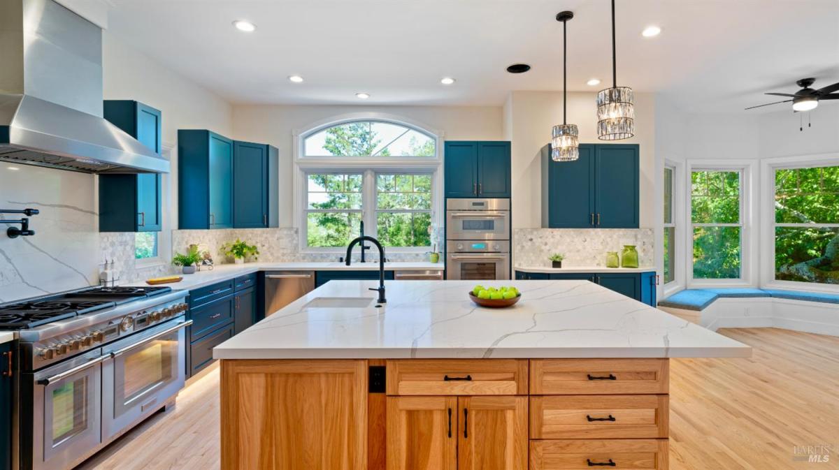 MLS #325049061 image #0