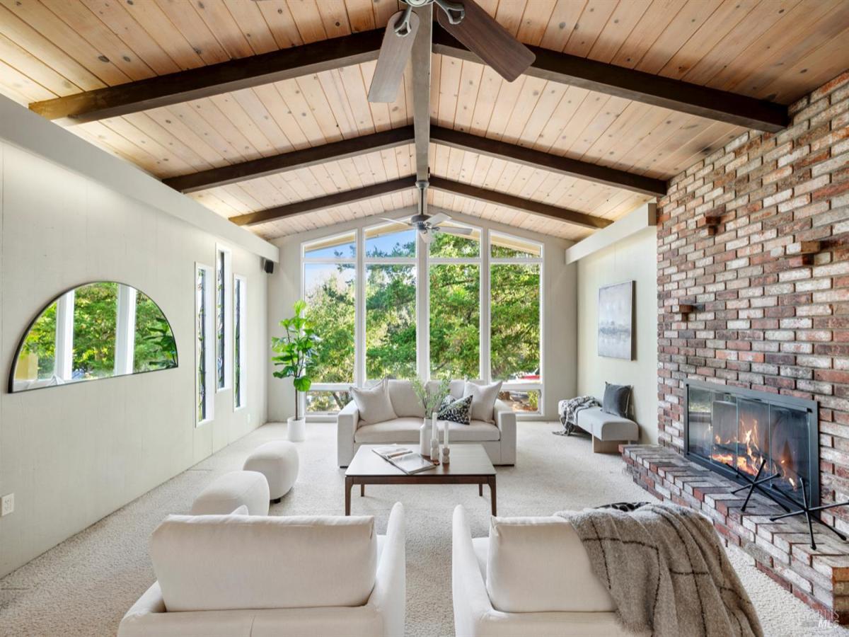 MLS #325056866 image #0