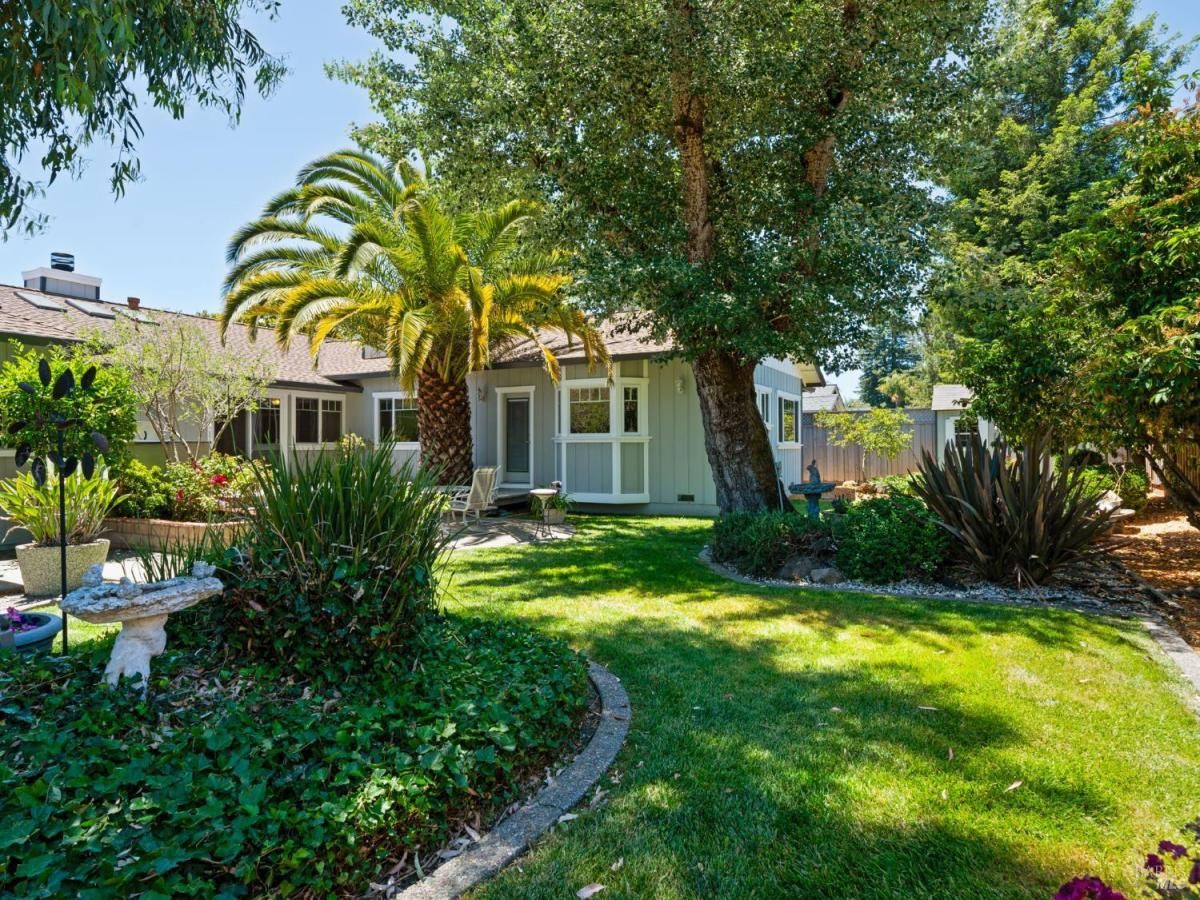 MLS #325057628 image #0