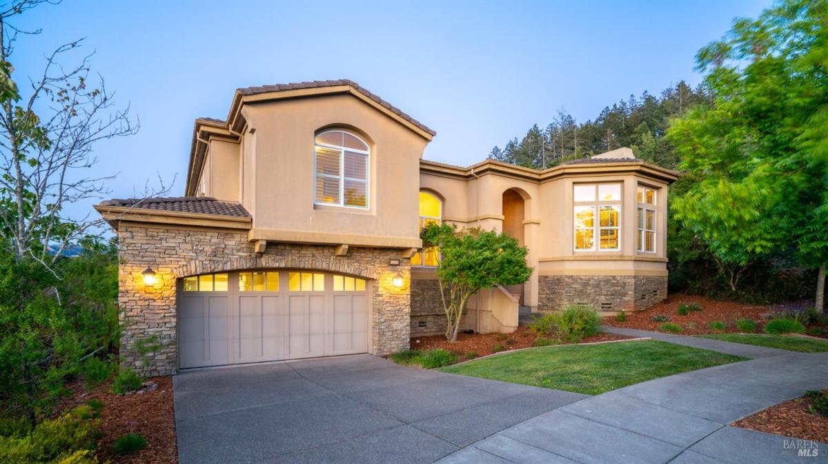 MLS #325058419 image #0