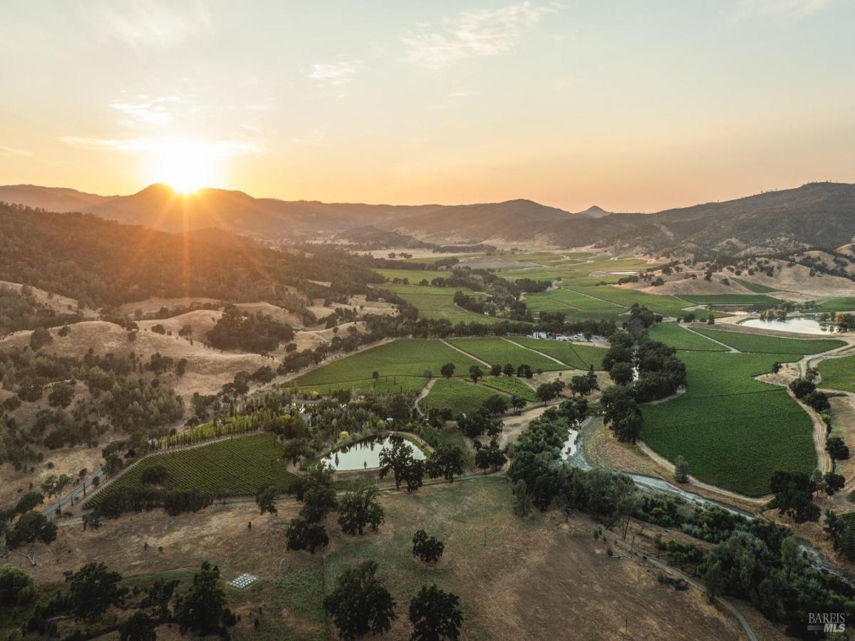 MLS #325059170 image #0