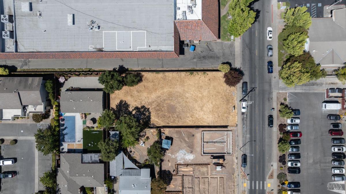 MLS #325069047 image #0