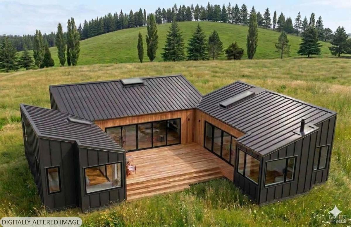MLS #325069755 image #0