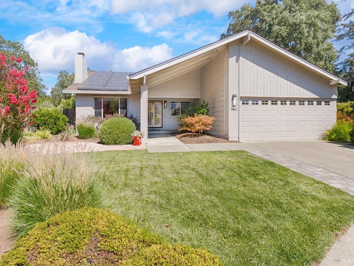 MLS #325073199 image #0