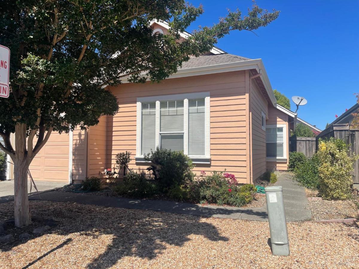 MLS #325076024 image #0