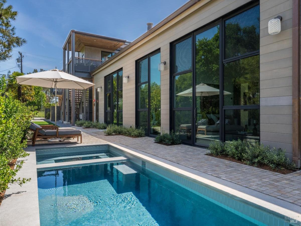 MLS #325079704 image #0