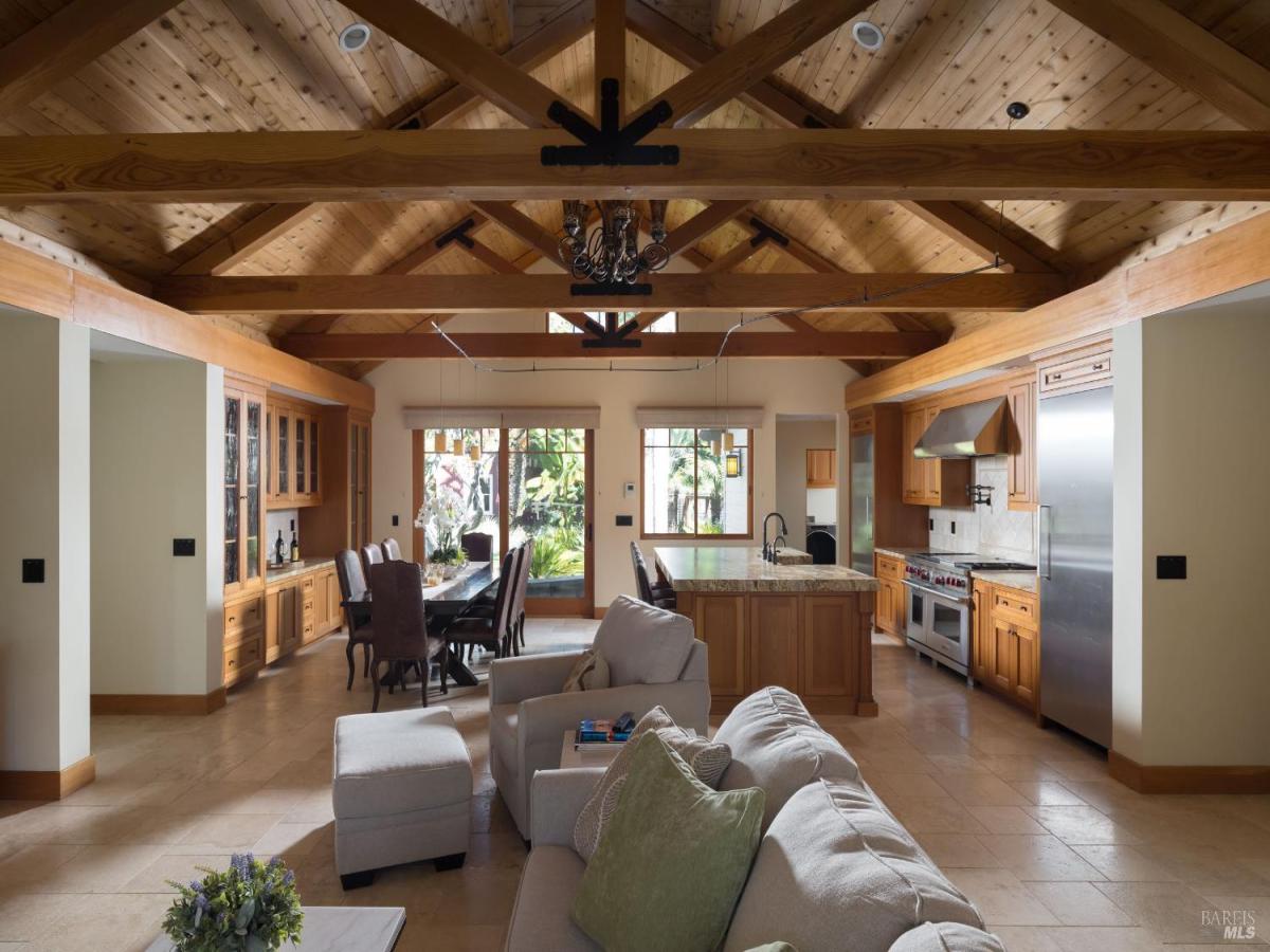 MLS #325081060 image #0