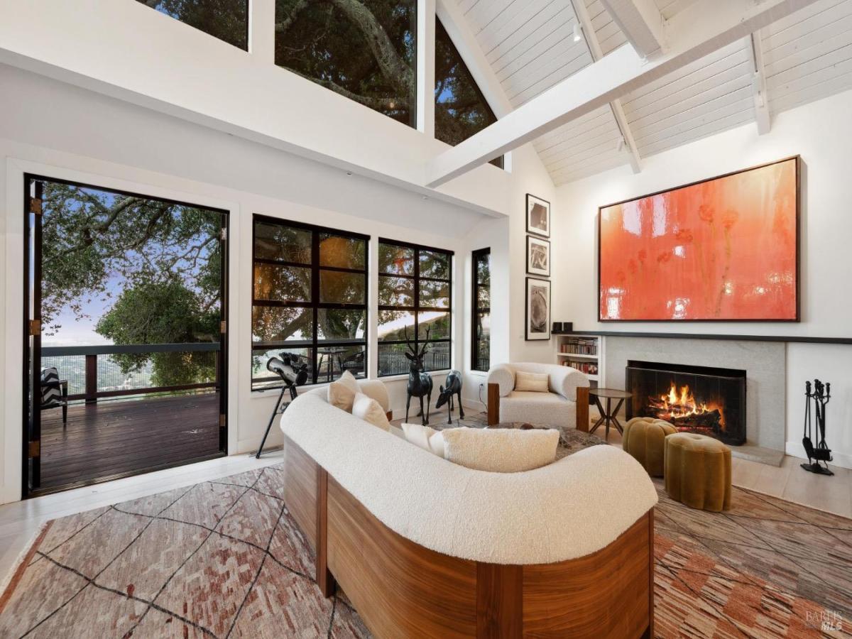 MLS #325081893 image #0