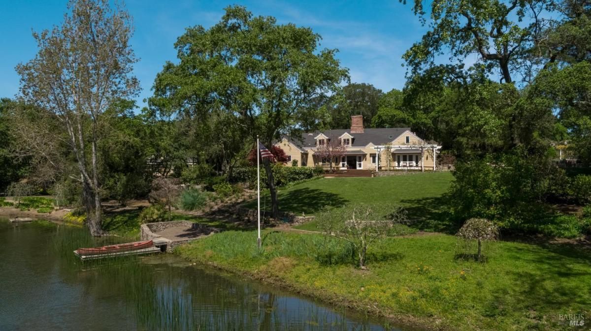 MLS #325085328 image #0