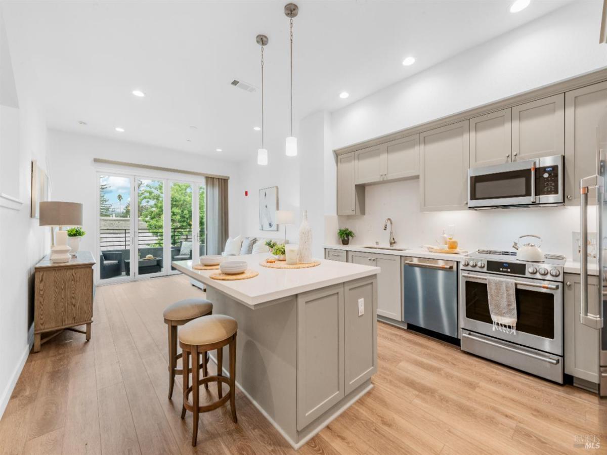 MLS #325086114 image #0