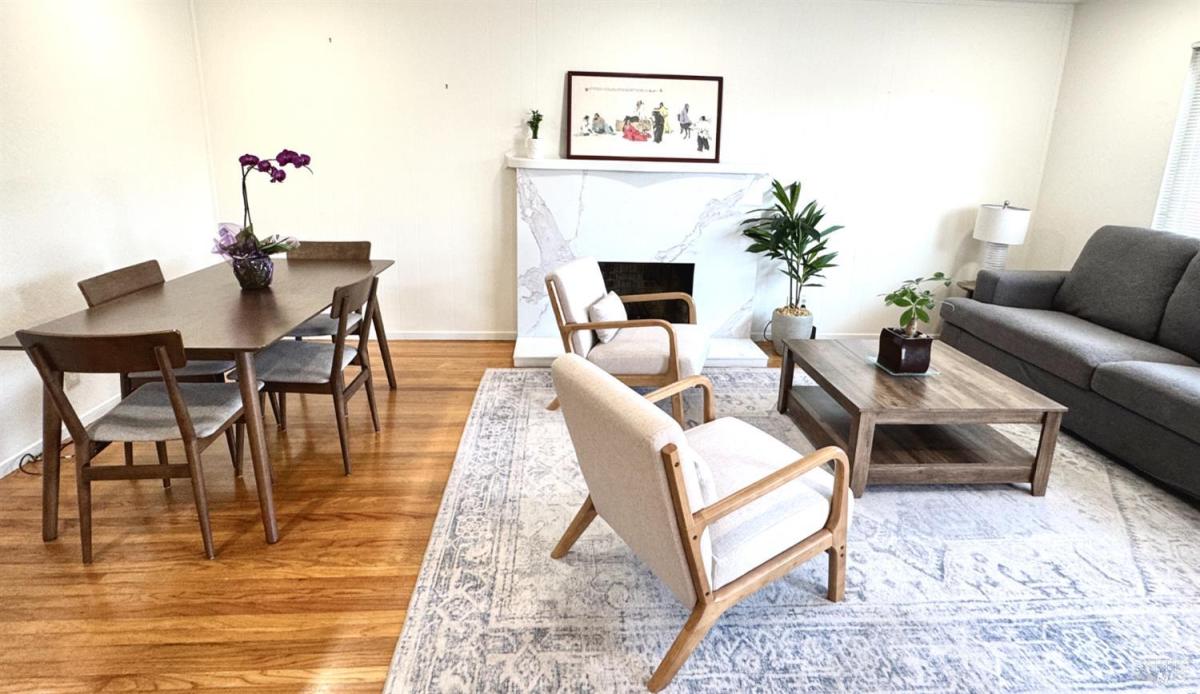 MLS #325086606 image #0