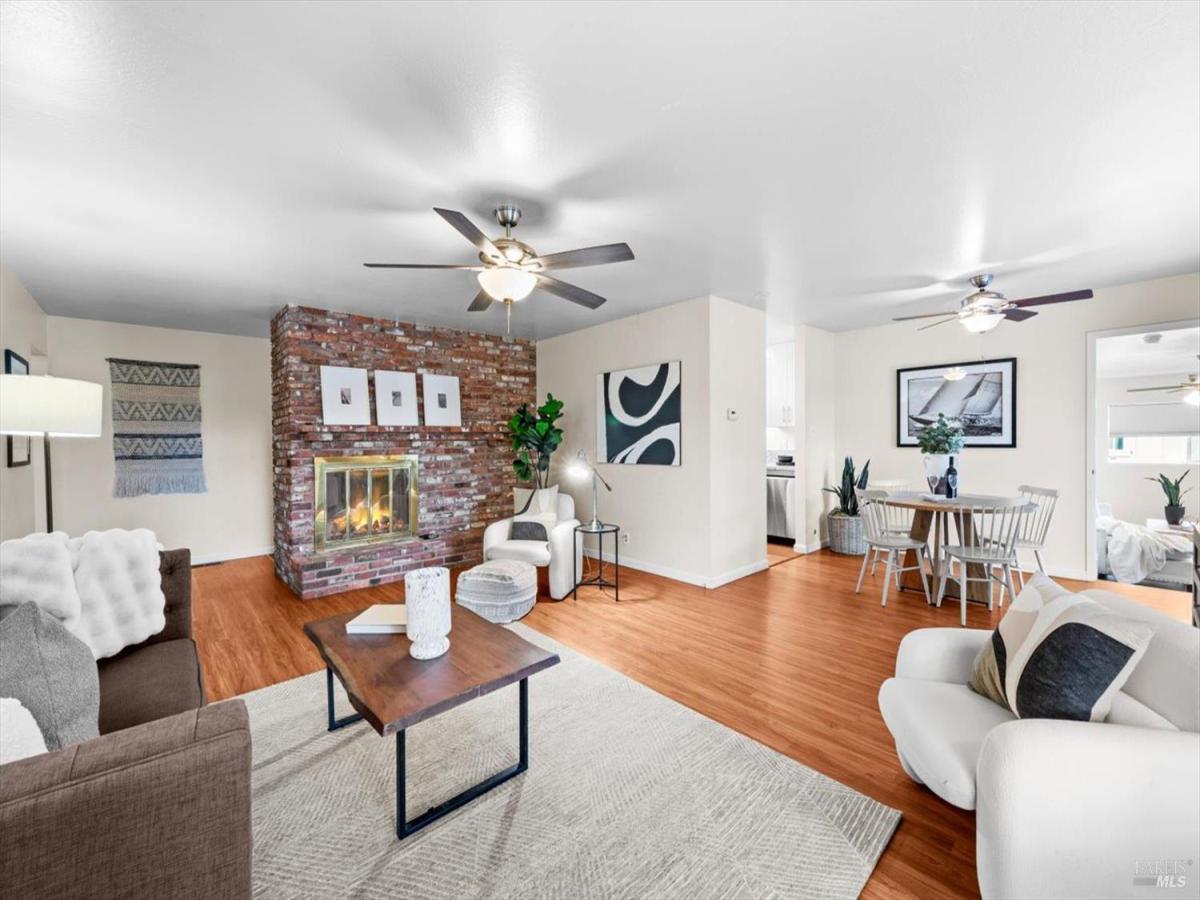 MLS #325086712 image #0