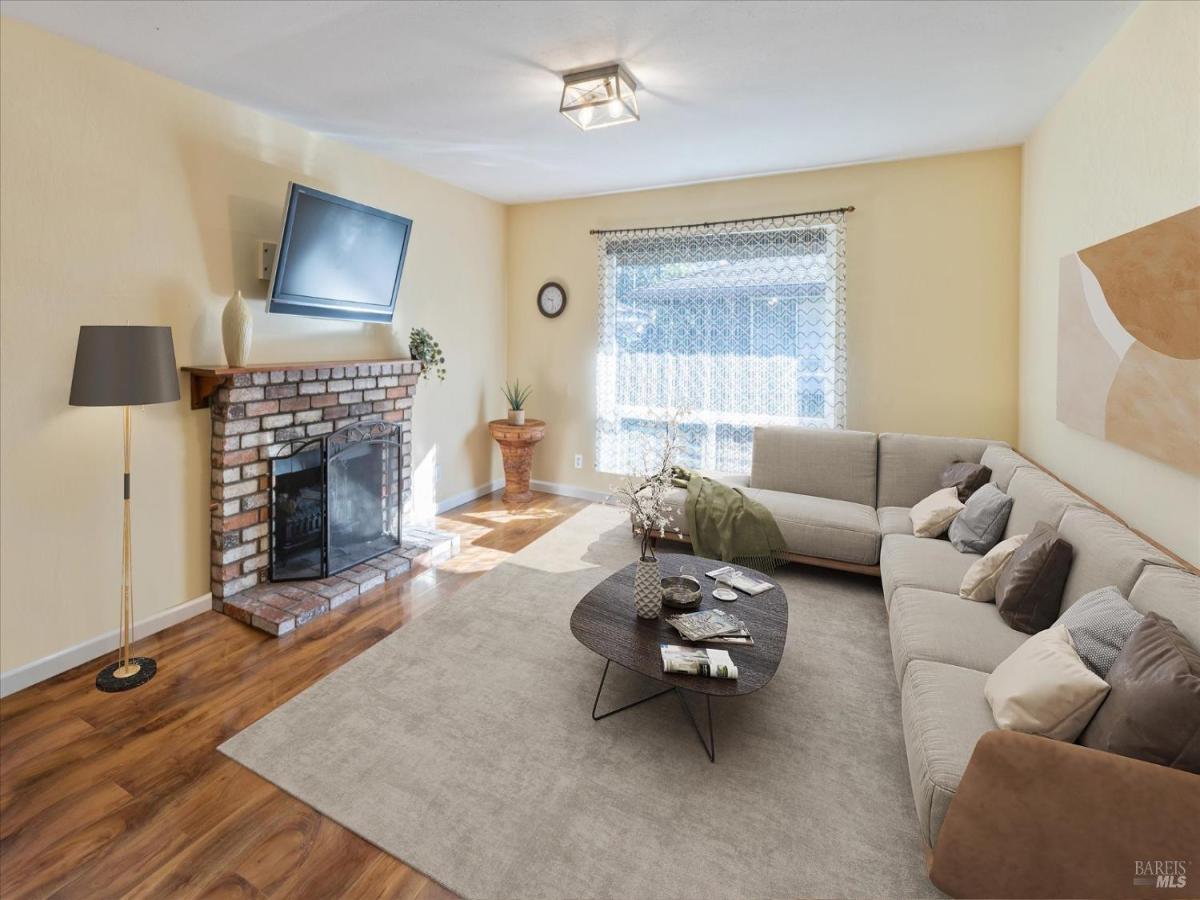 MLS #325087220 image #0