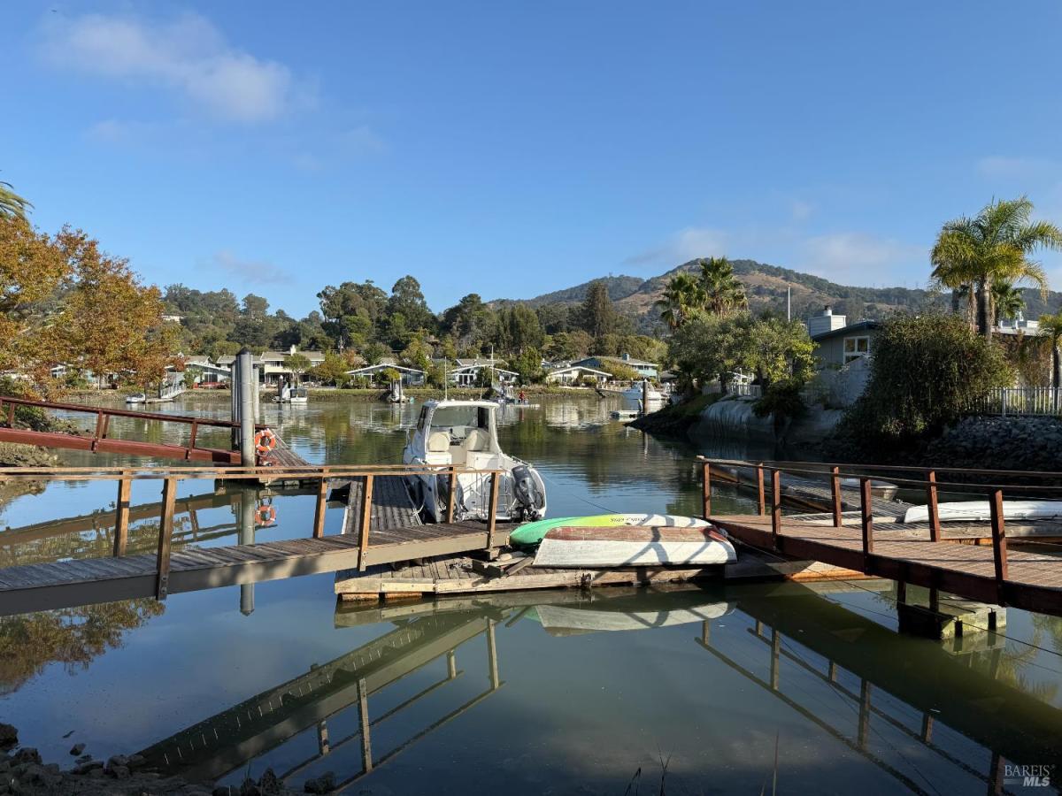 MLS #325087293 image #0