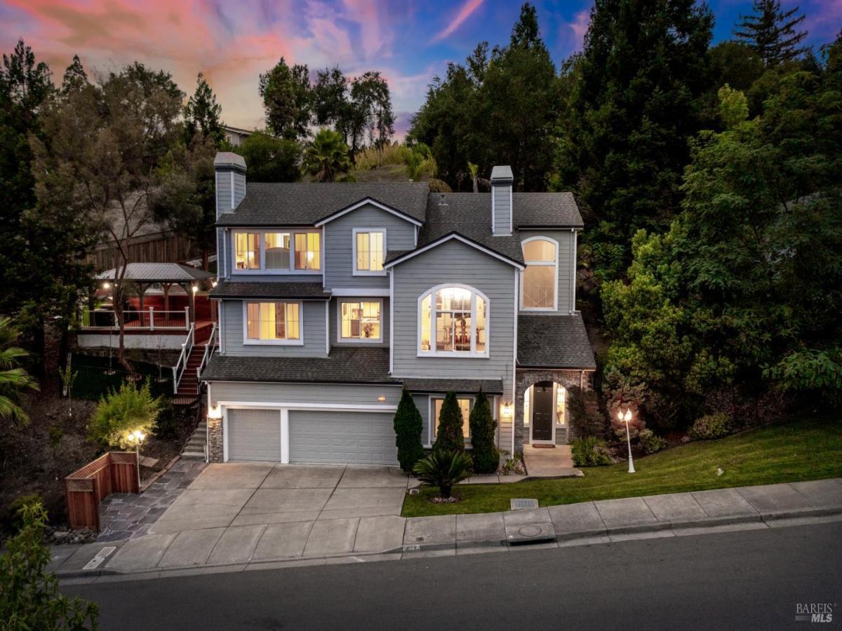 MLS #325088196 image #0