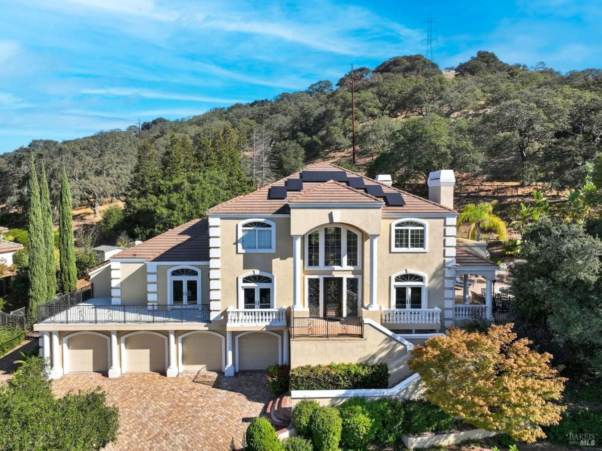 MLS #325088860 image #0