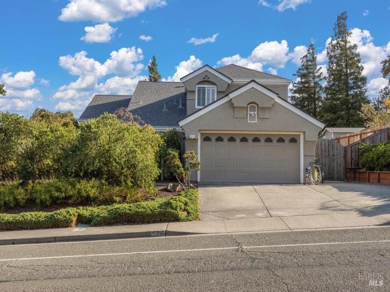 MLS #325089947 image #0