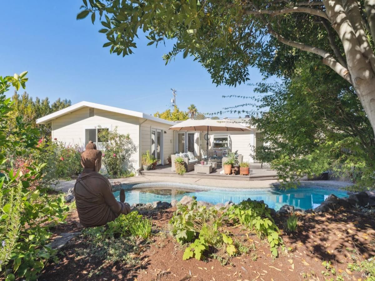 MLS #325090872 image #0