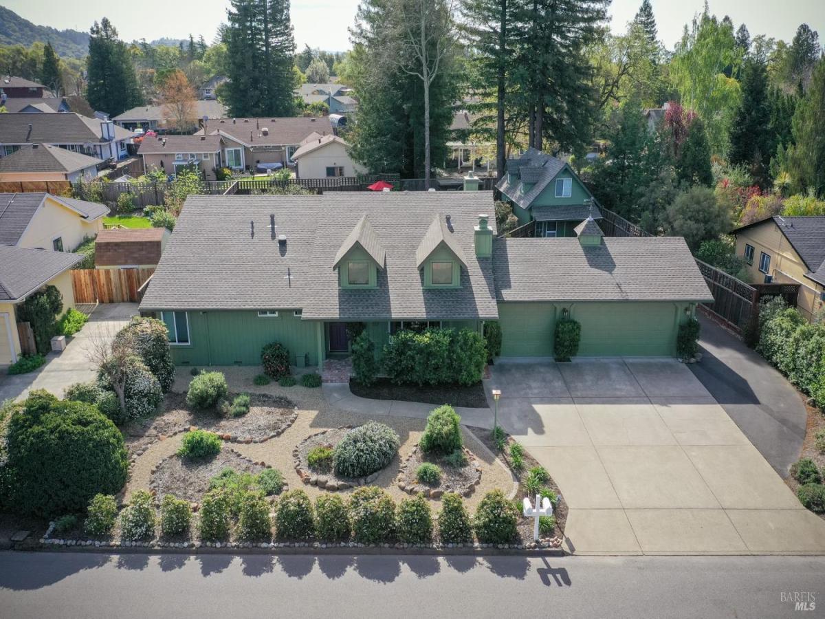 MLS #325092299 image #0