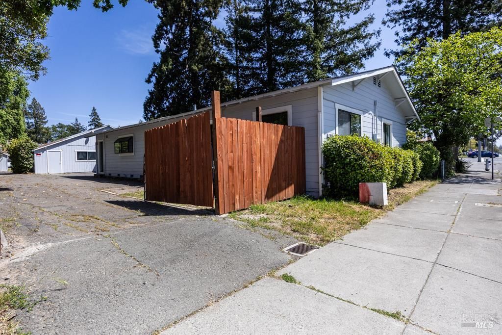 MLS #325092541 image #0