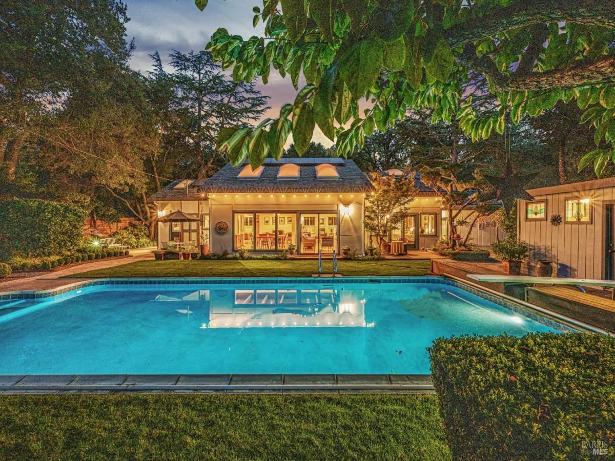 MLS #325093023 image #0