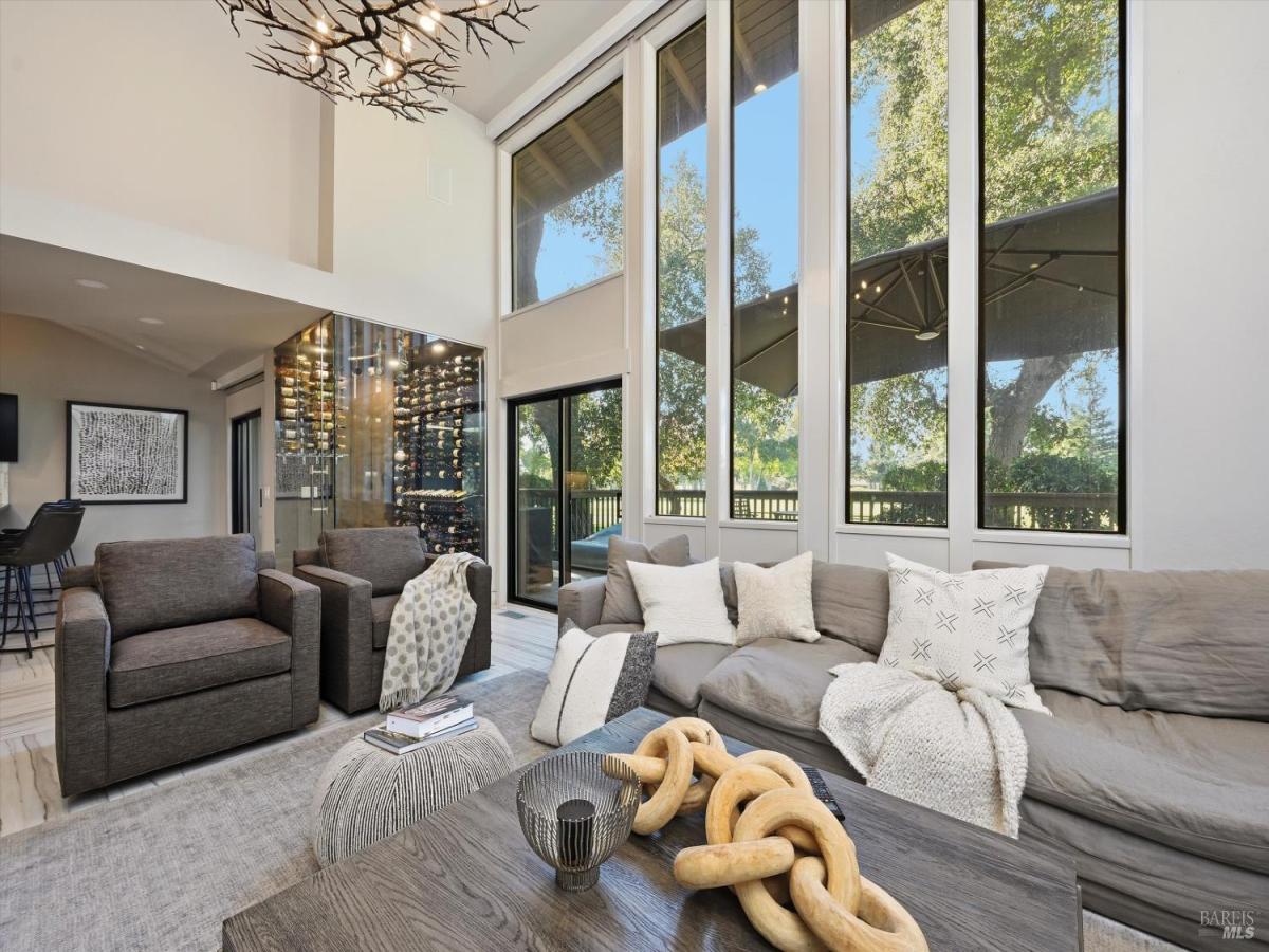 MLS #325094647 image #0