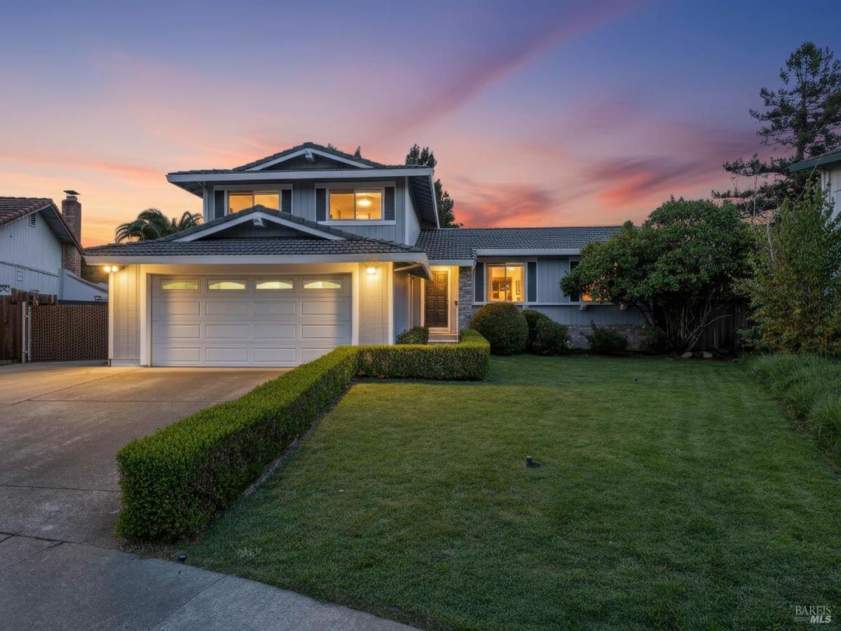 MLS #325096185 image #0