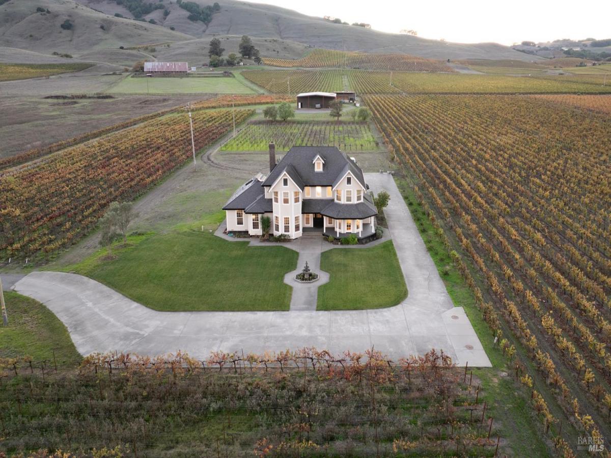 MLS #325096365 image #0