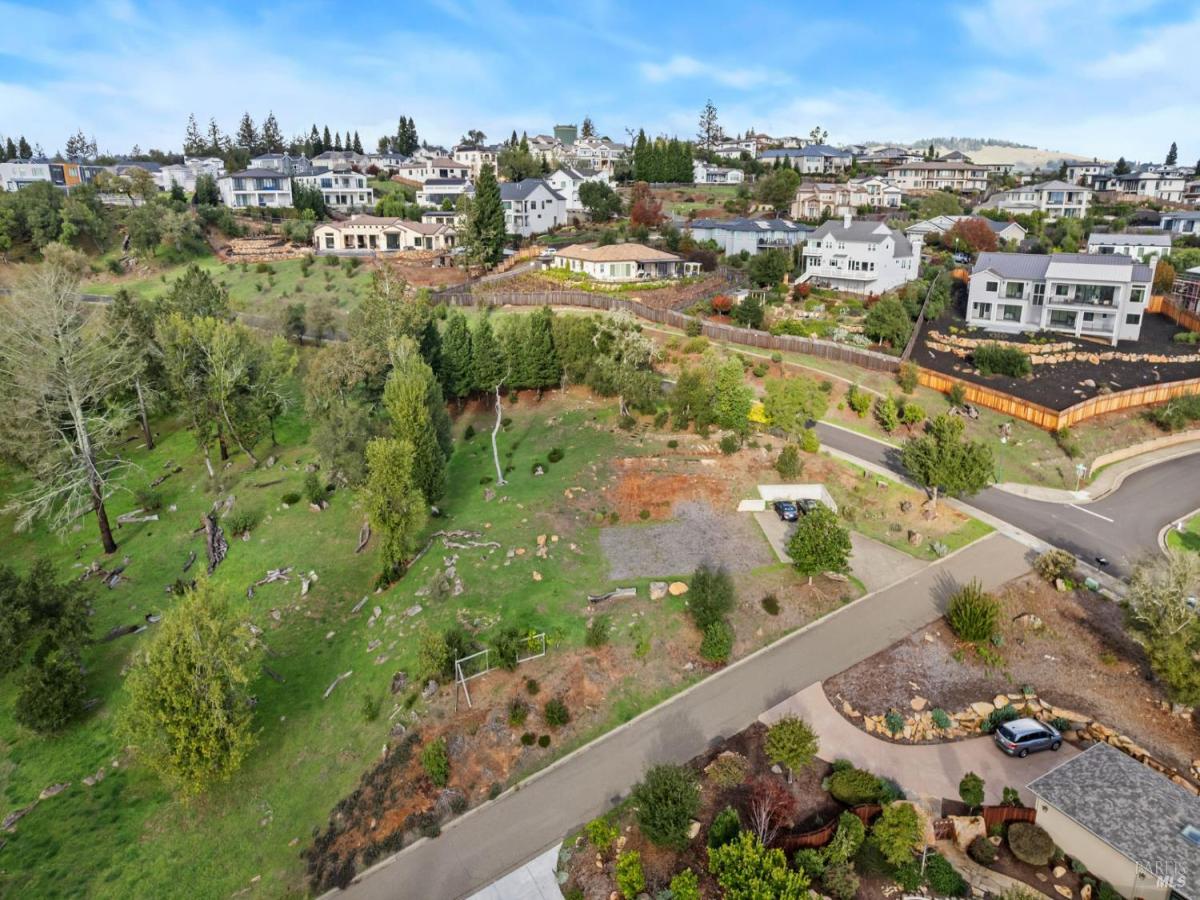 MLS #325099386 image #0