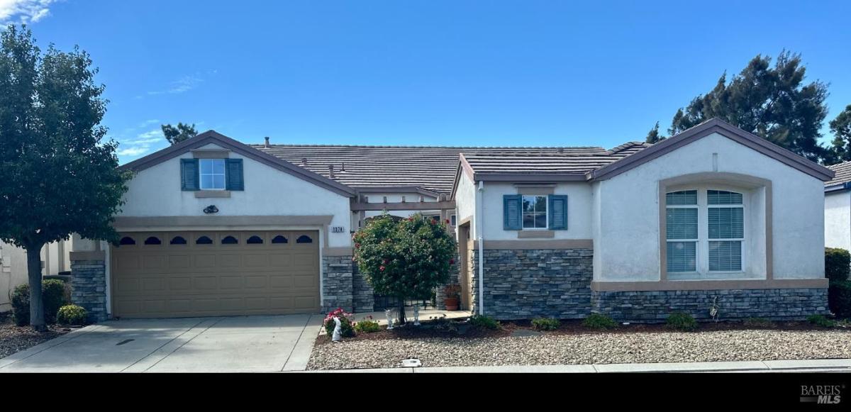 MLS #325099625 image #0