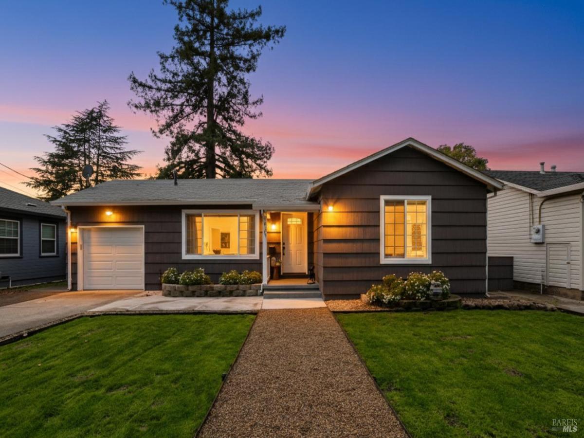 MLS #325100795 image #0