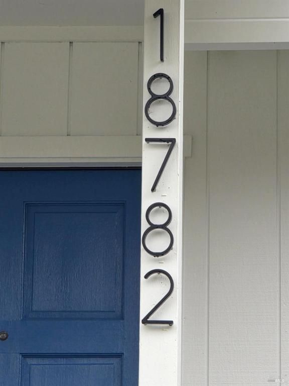 MLS #325102100 image #0