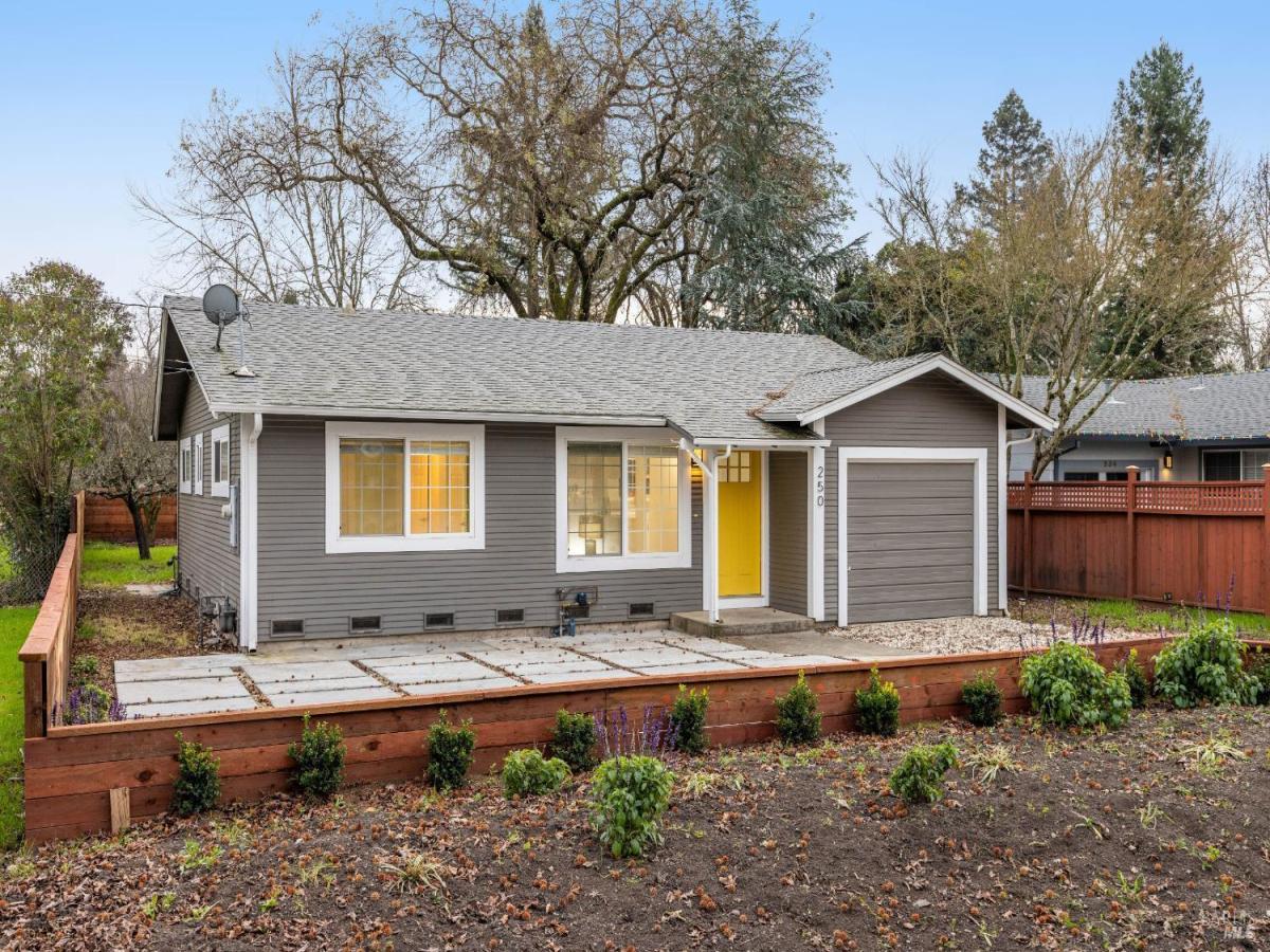 MLS #326006593 image #0