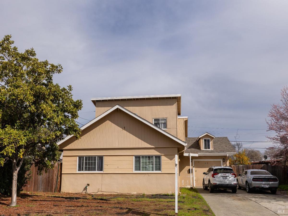 MLS #326013761 image #0