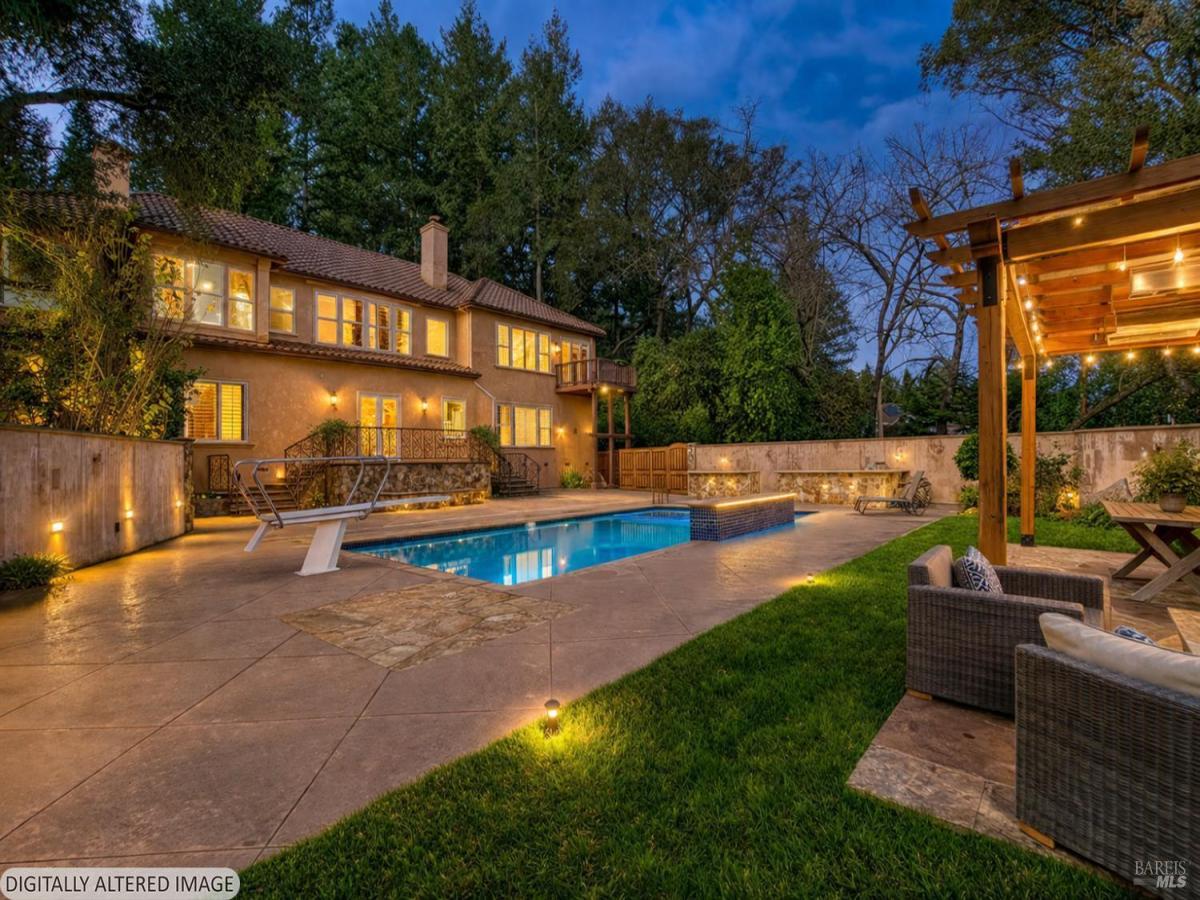 MLS #326014694 image #0