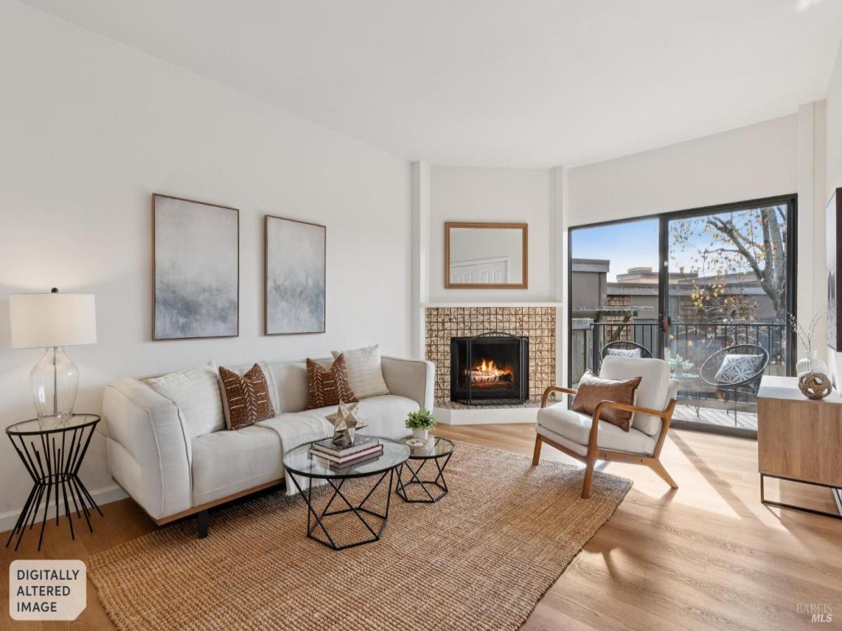 MLS #326016076 image #0