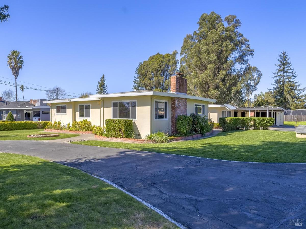 MLS #326016556 image #0
