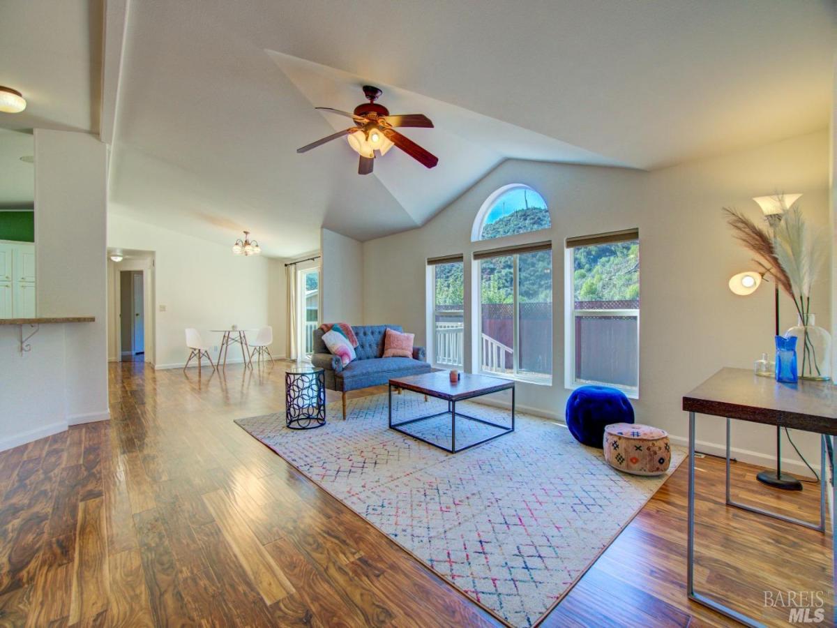 MLS #326016990 image #0