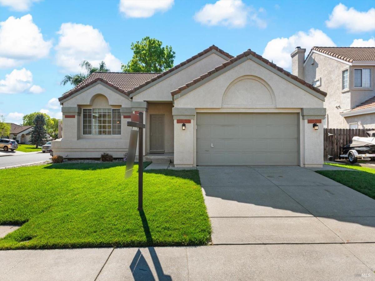 MLS #326019034 image #0