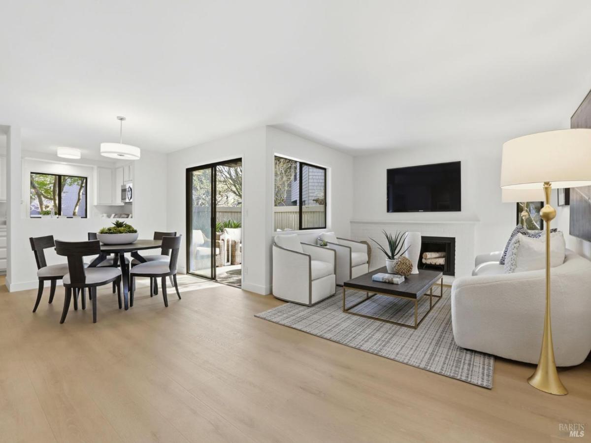 MLS #326019278 image #0