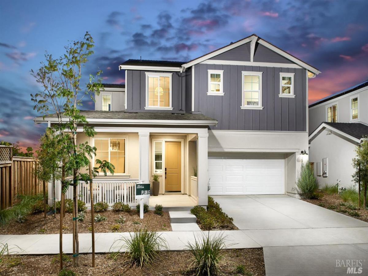 MLS #326029312 image #0