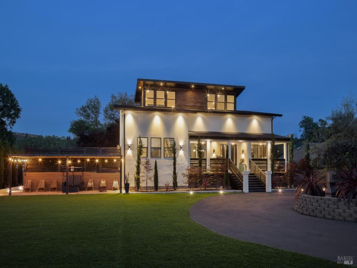 MLS #326033848 image #0