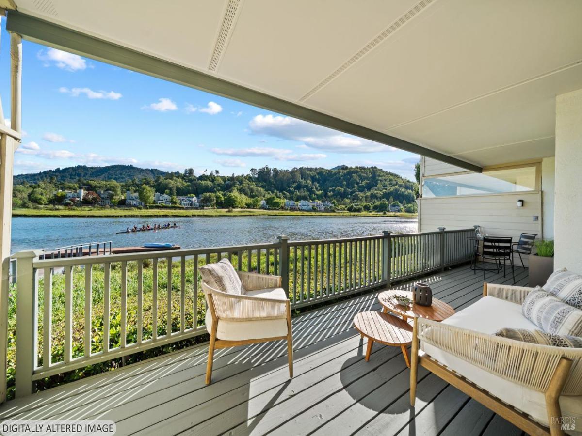 MLS #326034507 image #0