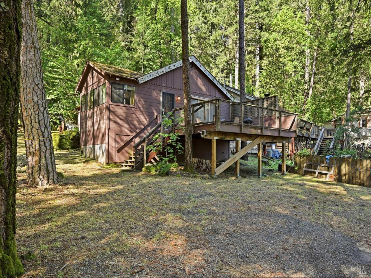 MLS #326035928 image #0