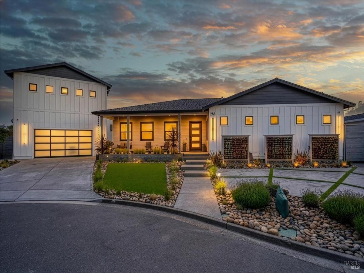 MLS #326036513 image #0