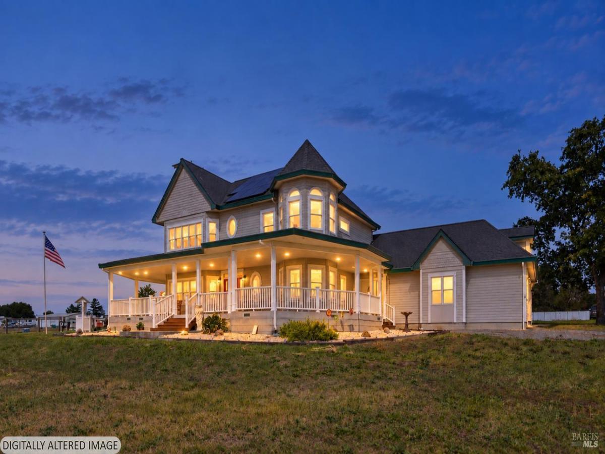 MLS #326036702 image #0