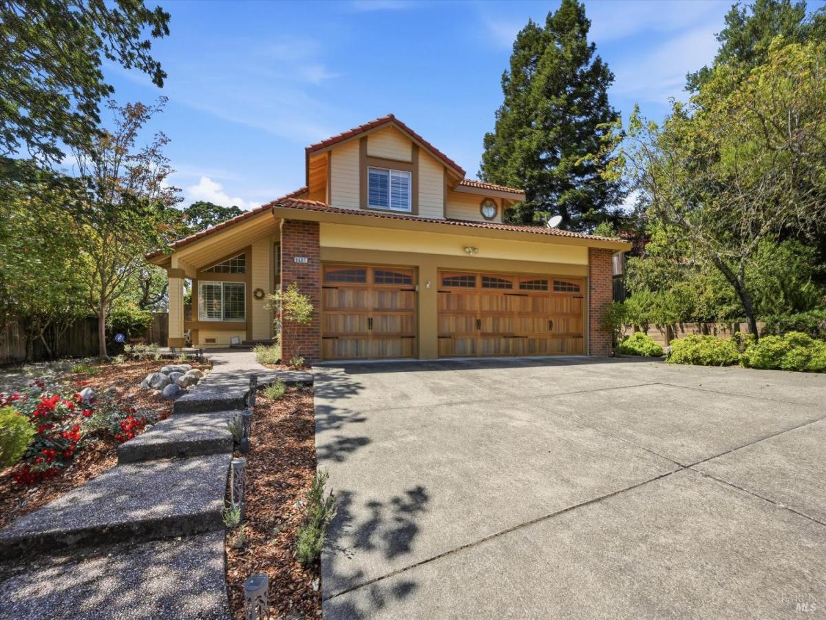MLS #326038206 image #0