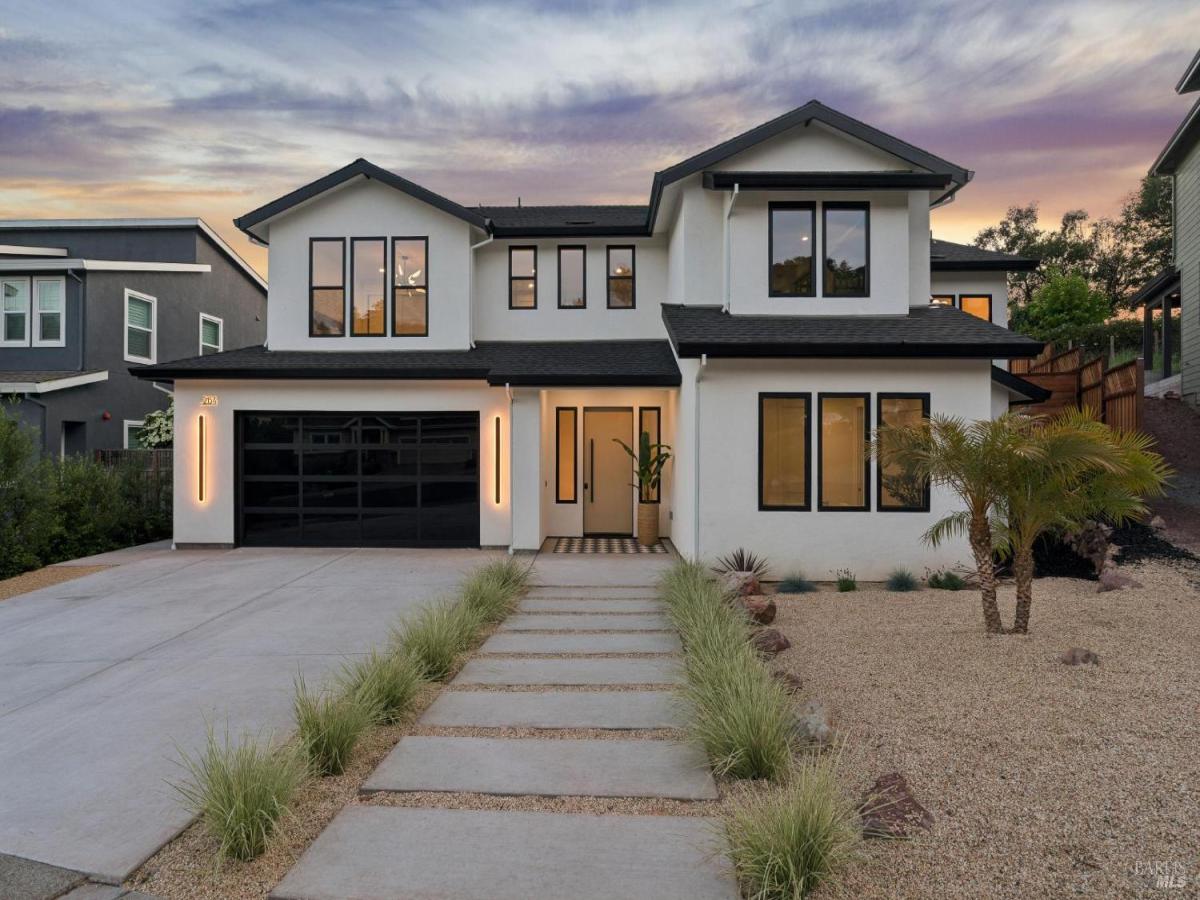 MLS #326038297 image #0