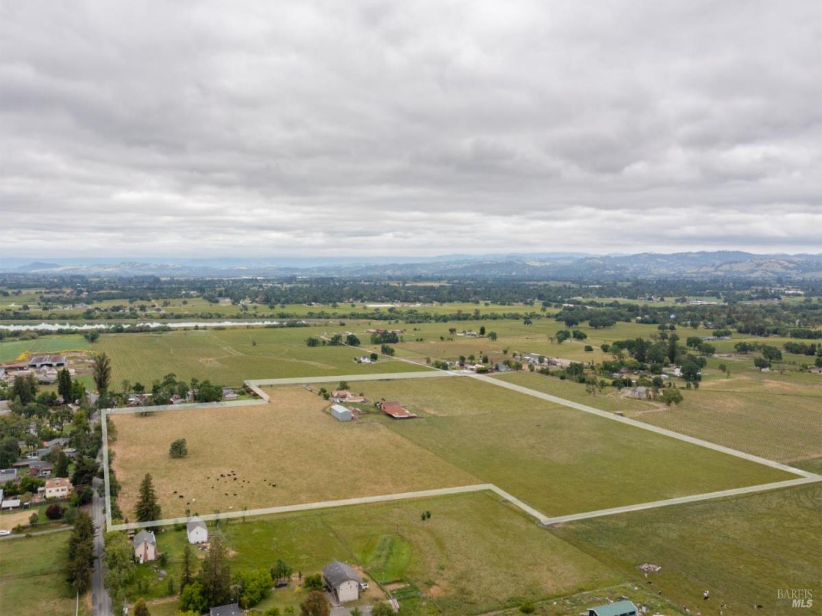 MLS #326038857 image #0